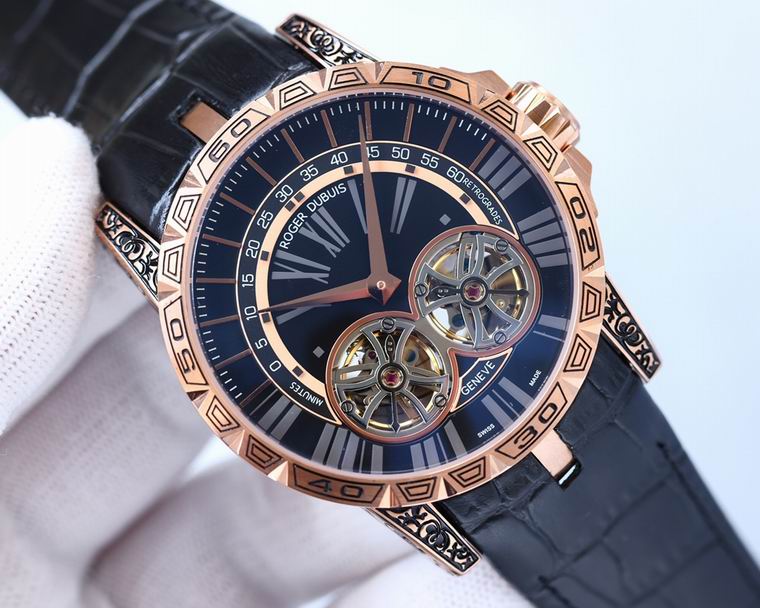 Roger Dubuis men 45mm M09